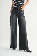 The Ultra Wide Jeans
