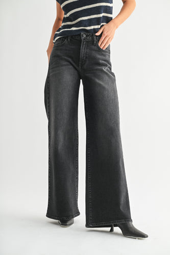 The Ultra Wide Jeans