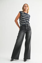 The Ultra Wide Jeans