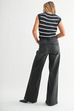 The Ultra Wide Jeans