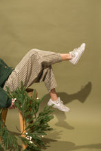 The Chris Barrel Jeans