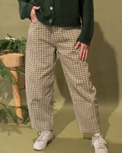 The Chris Barrel Jeans