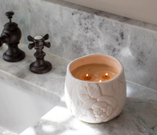Sweet Grace Candle Line