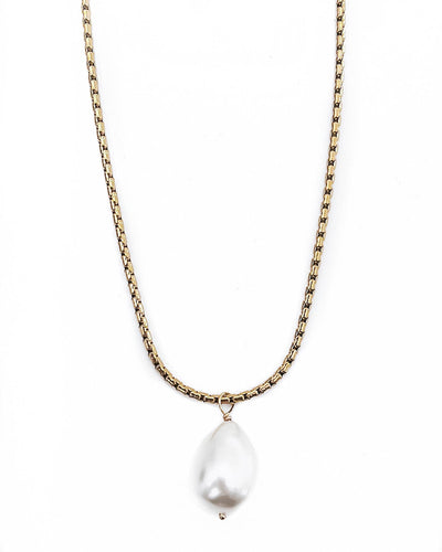 Daphne Pearl Pendant Necklace || 16
