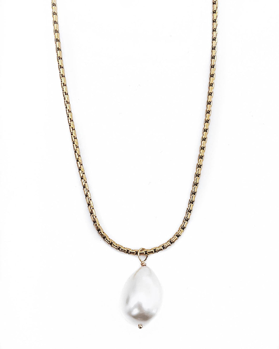 Daphne Pearl Pendant Necklace || 16
