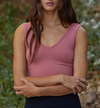 The V Neck Seamless Cropped Tanks