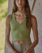The V Neck Seamless Cropped Tanks
