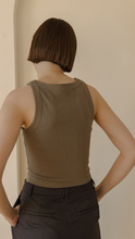 Tonya Top
