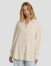 Wanderer Solid Long Sleeve Woven Top