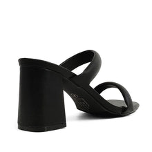 The Farah Heel