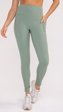Newport No Front Seam Lycra-Blend Swoop Leggings