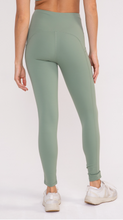 Newport No Front Seam Lycra-Blend Swoop Leggings